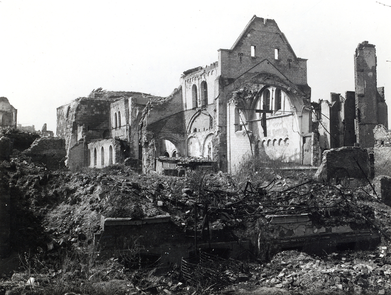 Kriegszerstörte Kirche St. Georg (Foto von 1946)