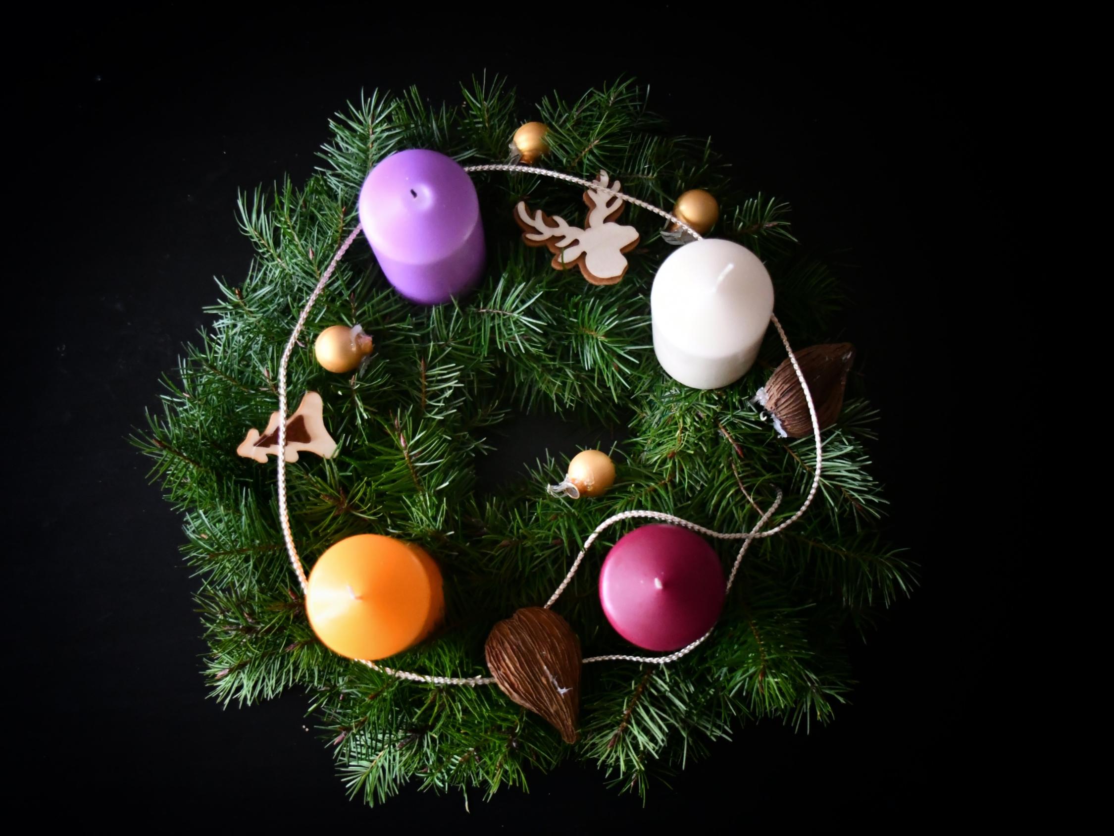 adventskranz2_by_Yohanes_Vianey_Lein_pfarrbriefservice