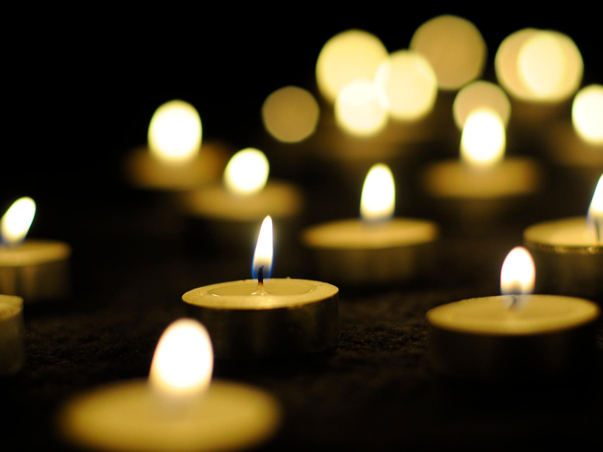 lichtermeer_by_Markus_Weinlaender_pfarrbriefservice